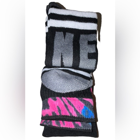 Neff Crew Socks 3 Pair Men 6-12 Multicolor w Peace & Mixed Logos Skate BMX Ride - Picture 6 of 11